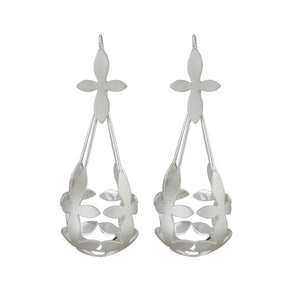 Front view of Brave Edith Thanaka Leaf Chandelier earrings in sterling silver