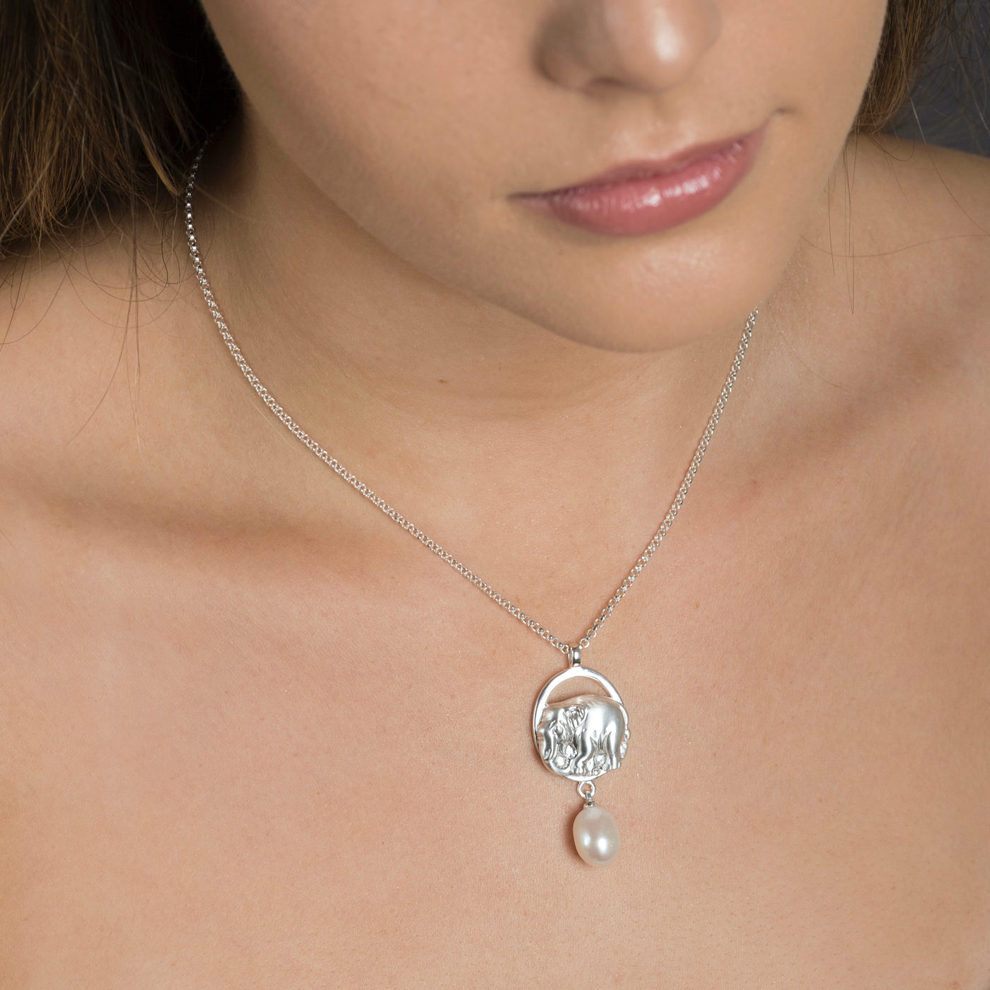 Precious Elephant Necklace - Silver